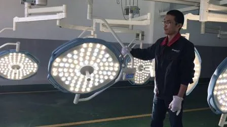 Lampada chirurgica a LED montata a soffitto approvata CE ISO a prezzo di fabbrica
