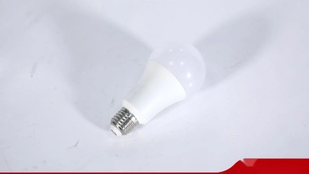 Lampadina LED CE Buona qualità Miglior prezzo 3W 5W 7W 9W 12W 12W 15W 18W E26 E27 Lampadina LED SMD